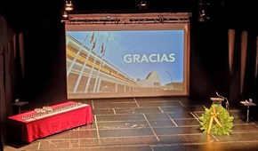 Homenaje a las víctimas de la pandemia y reconocimiento a profesionales y voluntarios